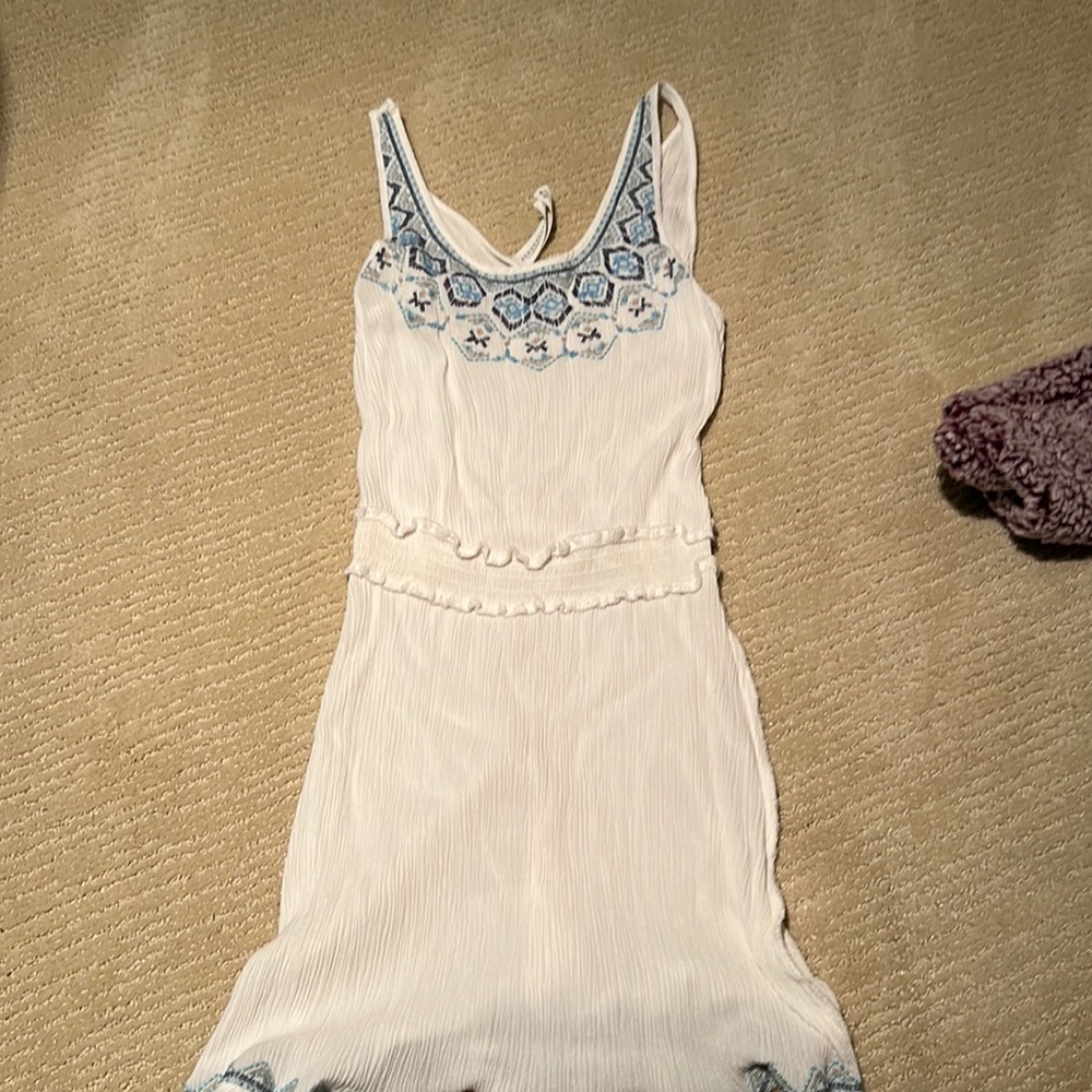 Aeropostale white dress with blue detail